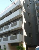 ラグジュアリーアパートメント本郷